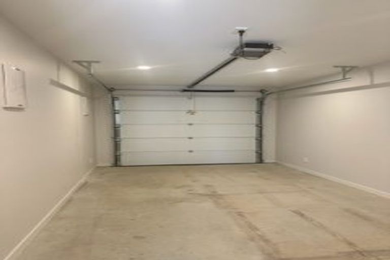 Photo of property in 9 Milenio Crescent, Windsor Park, 0632