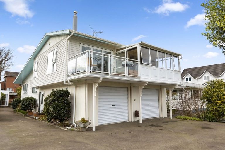 Photo of property in 2 Carter Street, Belmont, Lower Hutt, 5010