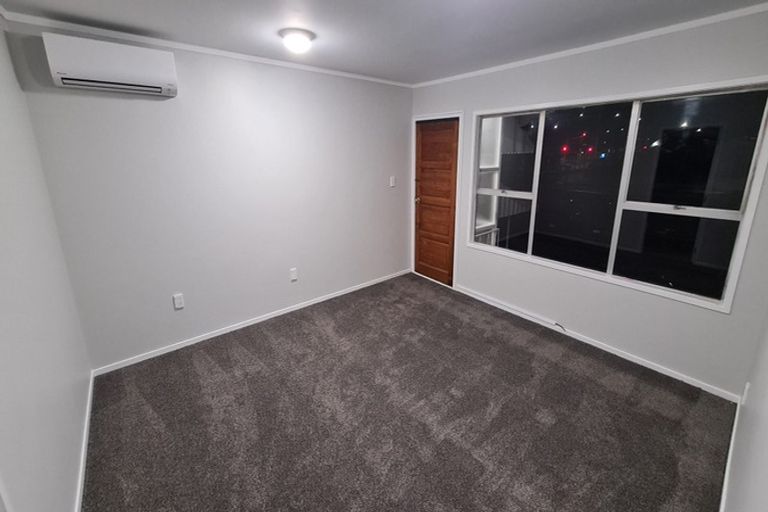 Photo of property in 3/26 Carrington Road, Point Chevalier, Auckland, 1025