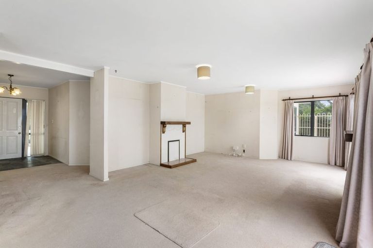 Photo of property in 17 Charlotte Street, Stanmore Bay, Whangaparaoa, 0932