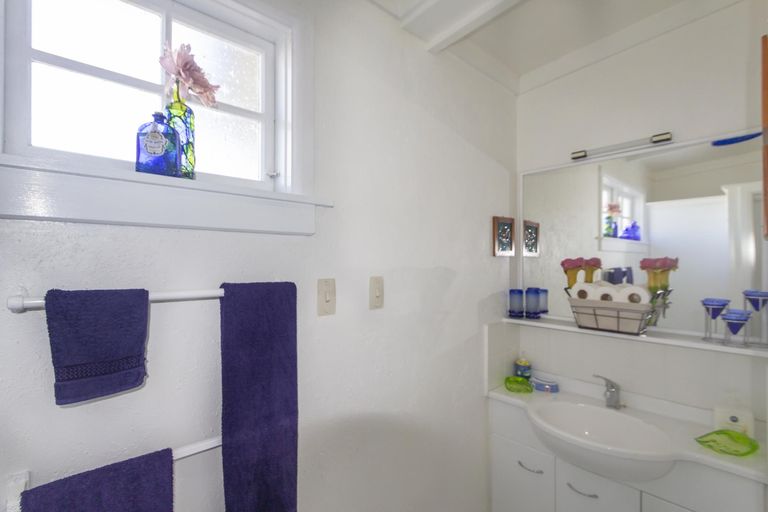 Photo of property in 50 Wharfe Street, South Hill, Oamaru, 9400