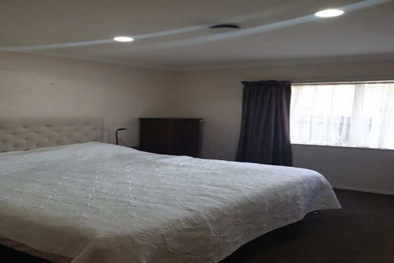 Photo of property in 10 Carniew Place, Dannemora, Auckland, 2016