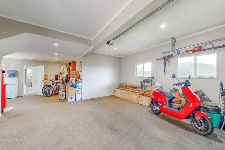 Photo of property in 133 Pacific View Drive, Whangamata, 3620
