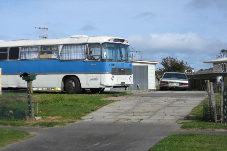 Photo of property in 9 Tainui Street, Castlecliff, Whanganui, 4501