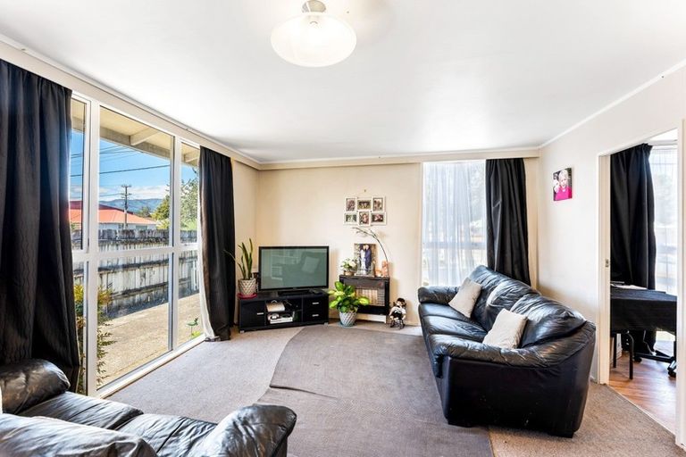 Photo of property in 18 Shakespeare Avenue, Trentham, Upper Hutt, 5018