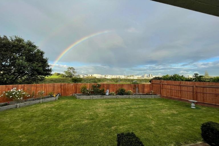 Photo of property in 14 Pelorus Place, Pakuranga, Auckland, 2010