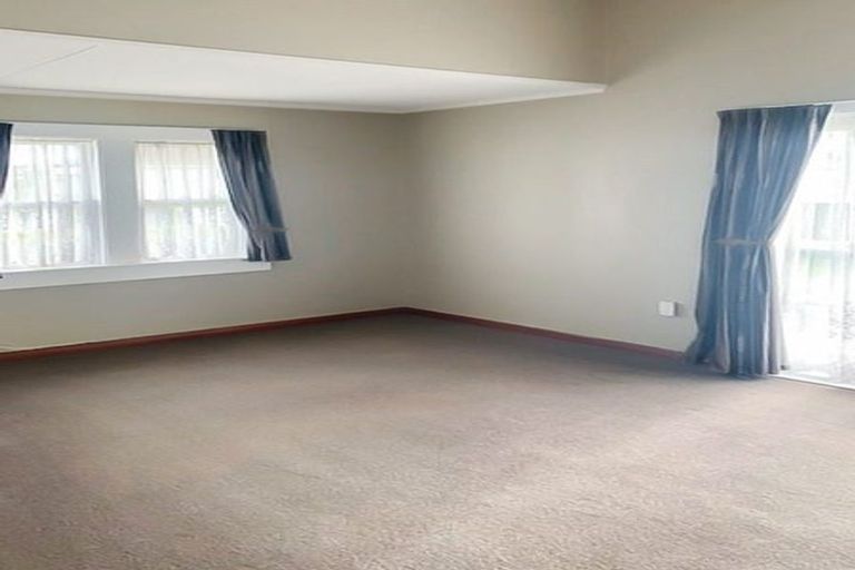 Photo of property in 21 Bell Street, Marton, 4710