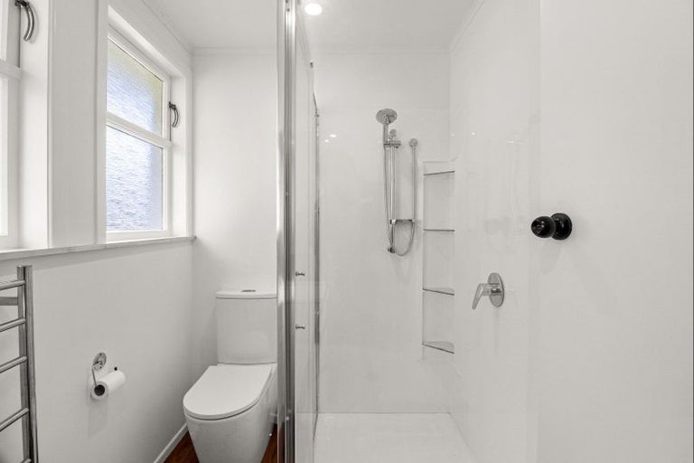 Photo of property in 65b Endeavour Street, Marfell, New Plymouth, 4310