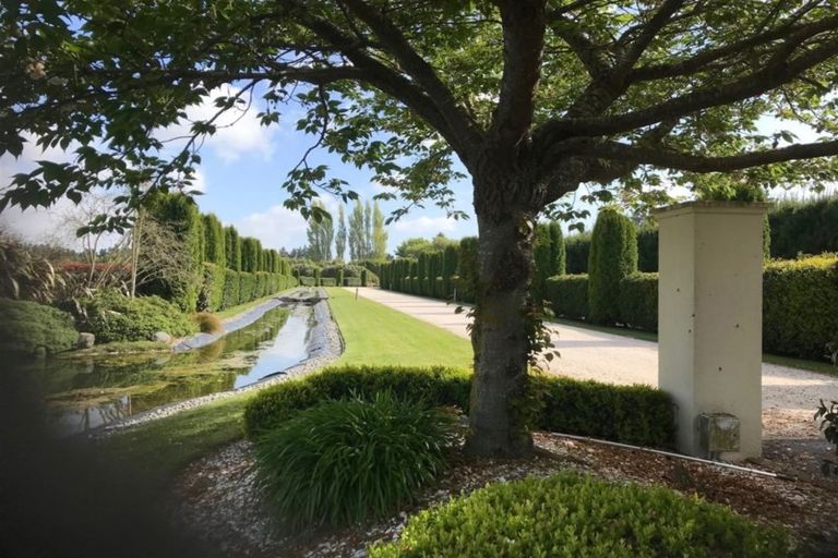 Photo of property in 335 West Coast Road, Templeton, Christchurch, 7676