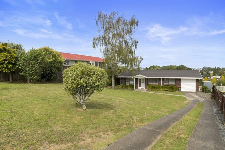 Photo of property in 137 Tuhikaramea Road, Dinsdale, Hamilton, 3204