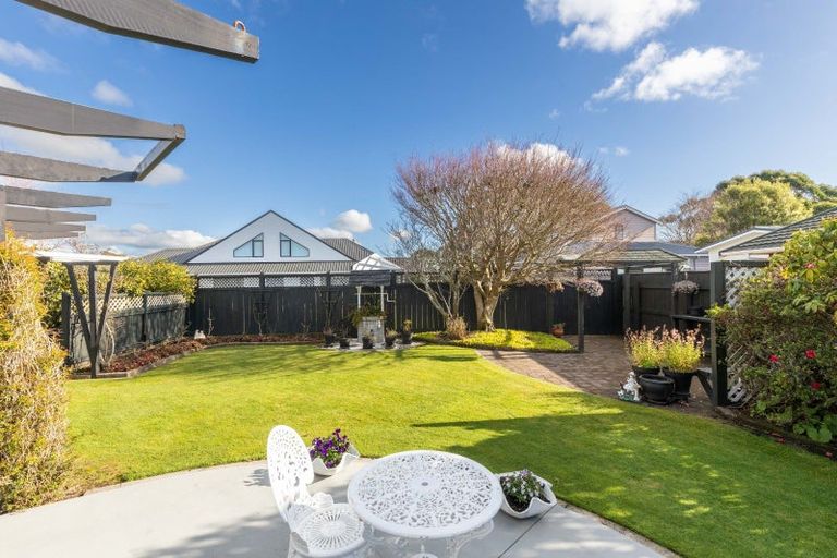 Photo of property in 151 Heta Road, Highlands Park, New Plymouth, 4312