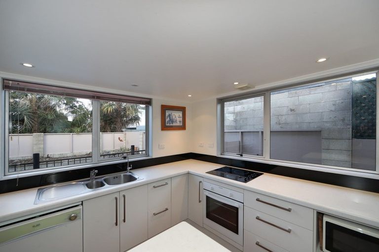 Photo of property in 28 Ranfurly Street, Tamatea, Napier, 4112