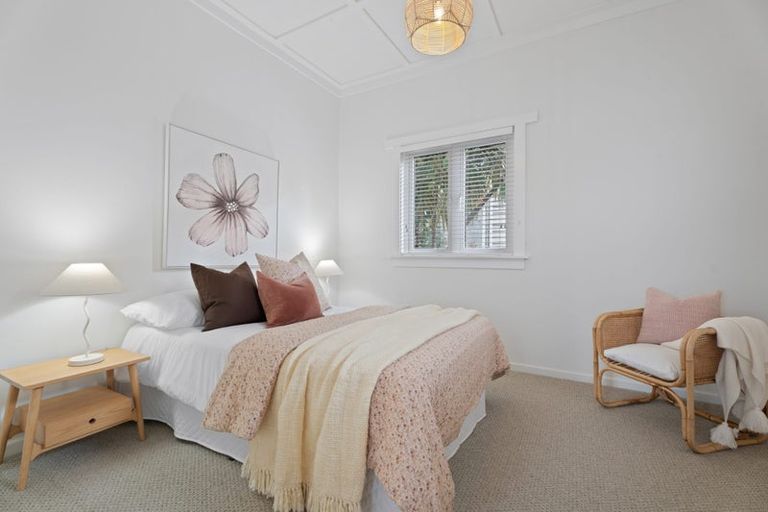 Photo of property in 9 Watea Road, Sandringham, Auckland, 1025