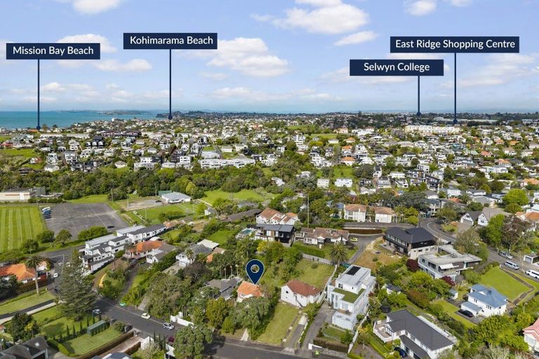 Photo of property in 17 Apihai Street, Orakei, Auckland, 1071