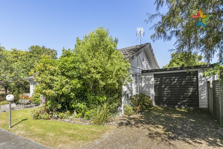 Photo of property in 4/169 Whites Line East, Waiwhetu, Lower Hutt, 5010