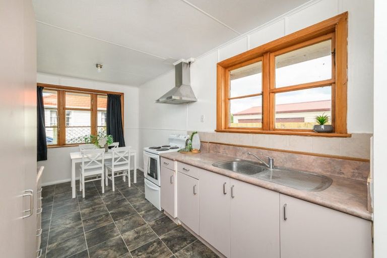 Photo of property in 20 Upham Terrace, Roslyn, Palmerston North, 4414