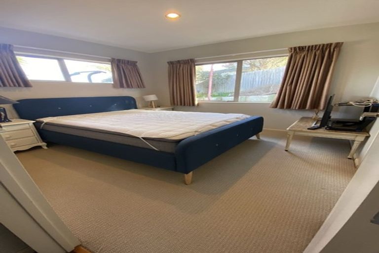 Photo of property in 28 Kilkelly Avenue, Pinehill, Auckland, 0632