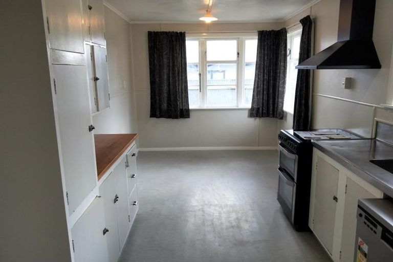 Photo of property in 3 Upham Terrace, Roslyn, Palmerston North, 4414