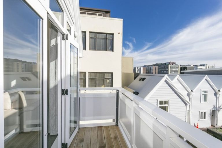 Photo of property in Pirie Street Townhouses, 17/35 Pirie Street, Mount Victoria, Wellington, 6011