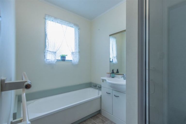 Photo of property in 151 Mark Avenue, Grenada Village, Wellington, 6037