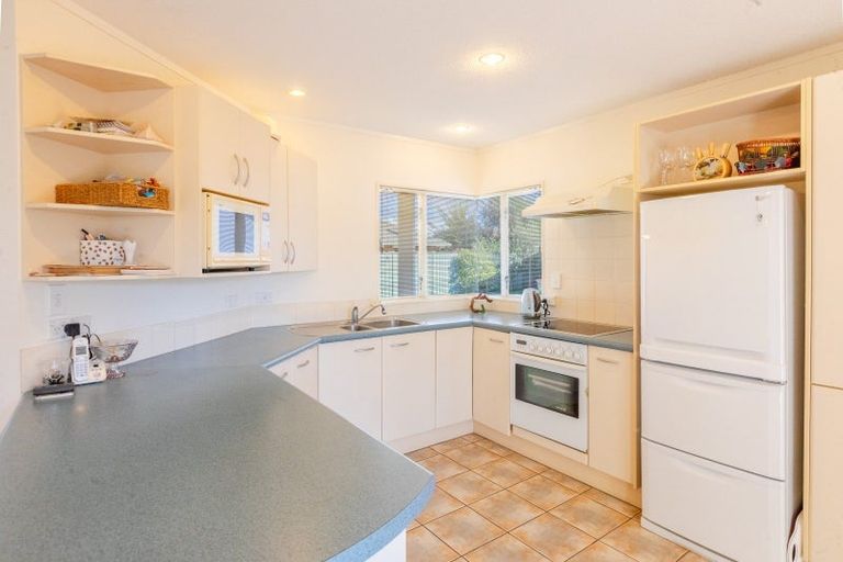 Photo of property in 11a Cheval Place, Taradale, Napier, 4112