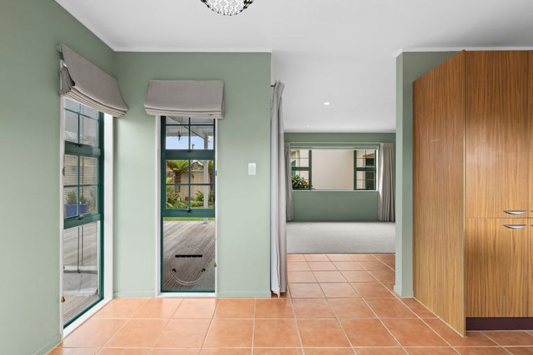 Photo of property in 199 Frimley Oaks, Frimley, Hastings, 4120