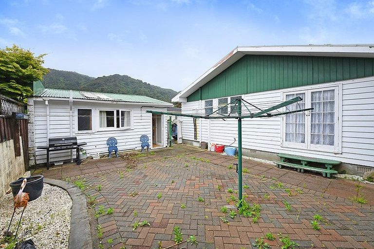 Photo of property in 5 Denver Grove, Totara Park, Upper Hutt, 5018