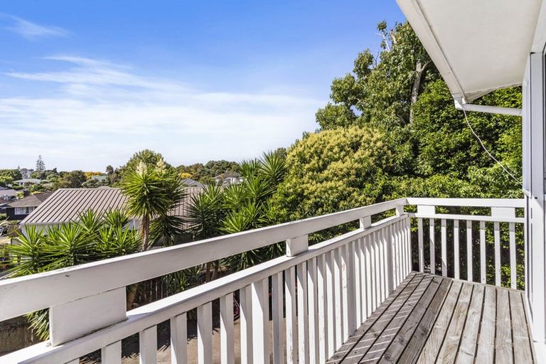 Photo of property in 2/30 Gibraltar Street, Howick, Auckland, 2014