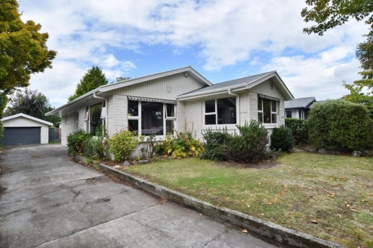 Photo of property in 8 Westmont Street, Ilam, Christchurch, 8041