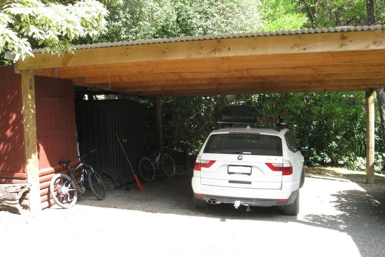 Photo of property in 14 Sandy Bay Road, Black Rock, Picton, 7282