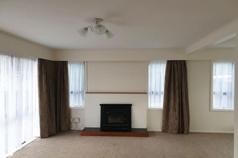 Photo of property in 12 Tui Grove, Elderslea, Upper Hutt, 5018