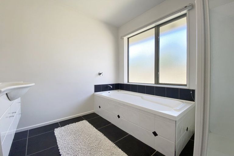 Photo of property in 6 Begonia Lane, Wigram, Christchurch, 8042