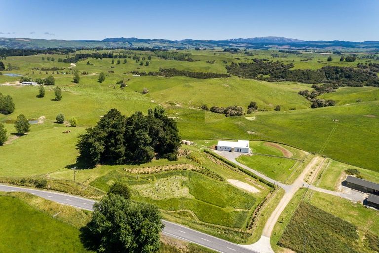 Photo of property in 2658 Taihape Road, Sherenden, Hastings, 4179