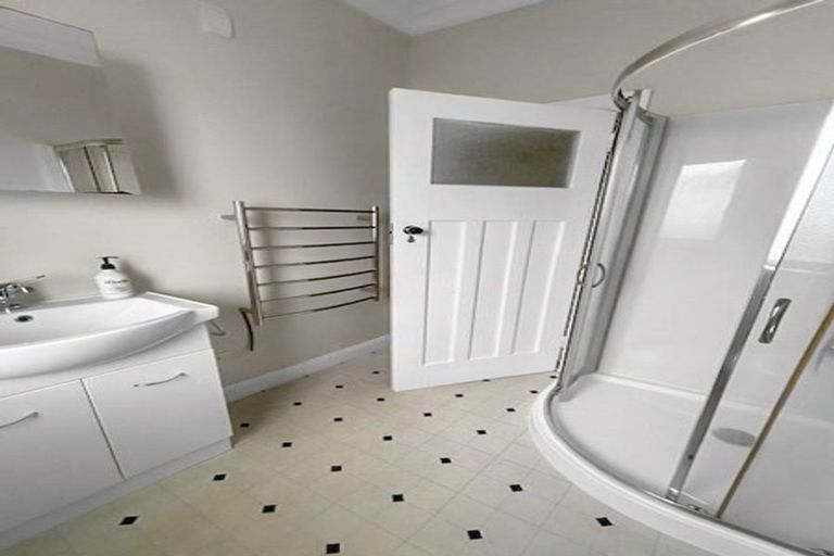 Photo of property in 67 East Street, Feilding, 4702