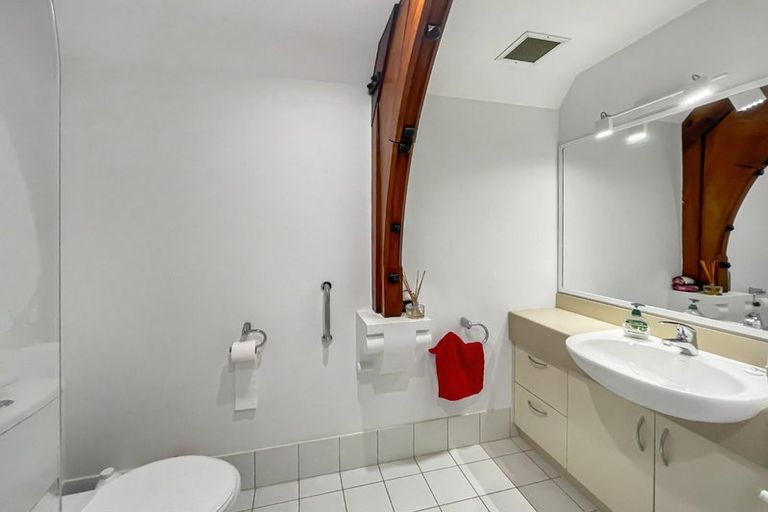 Photo of property in Whitmore Apartments, 1b/7 Stout Street, Wellington Central, Wellington, 6011