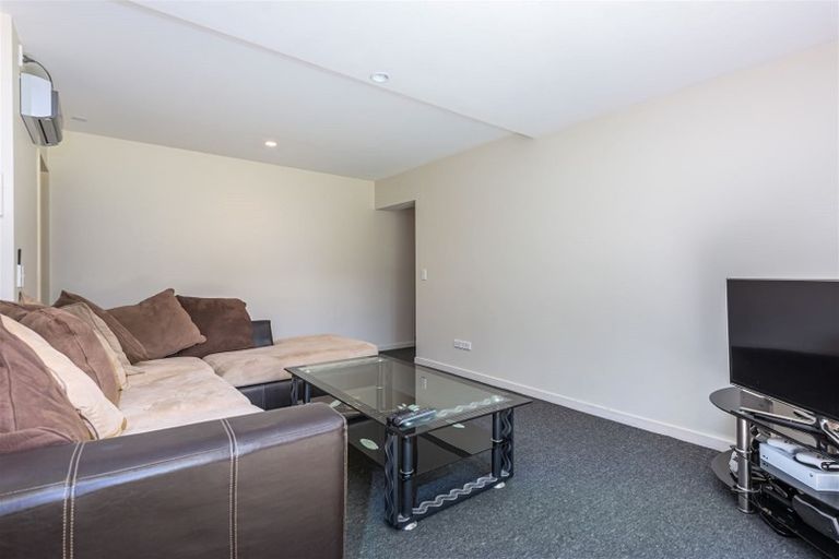 Photo of property in 4/30 Mathesons Road, Phillipstown, Christchurch, 8011