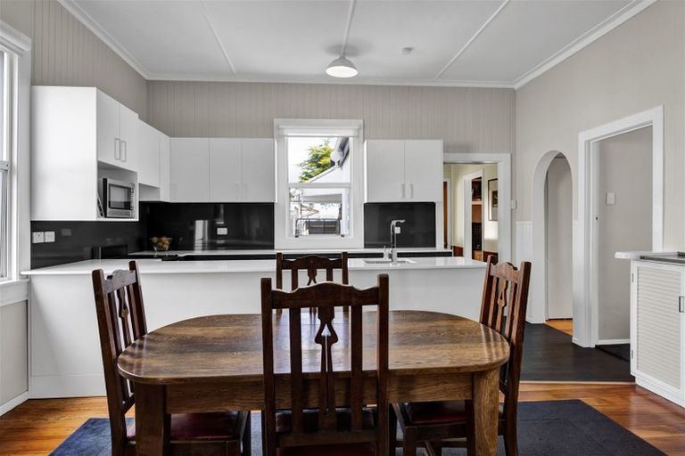 Photo of property in 255 Princes Street, Hawera, 4610