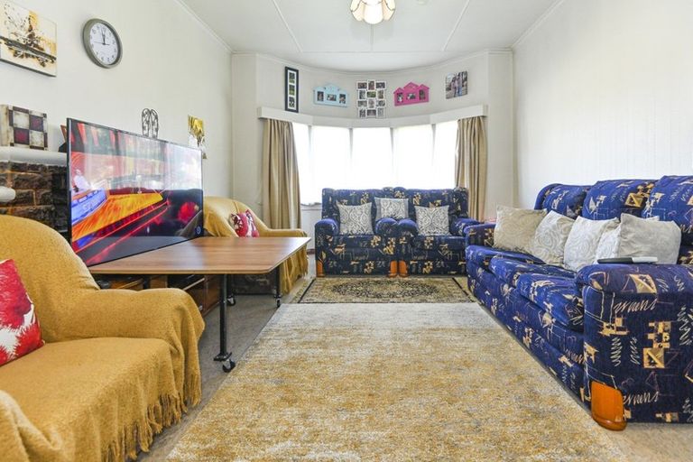 Photo of property in 706 Avenue Road East, Parkvale, Hastings, 4122