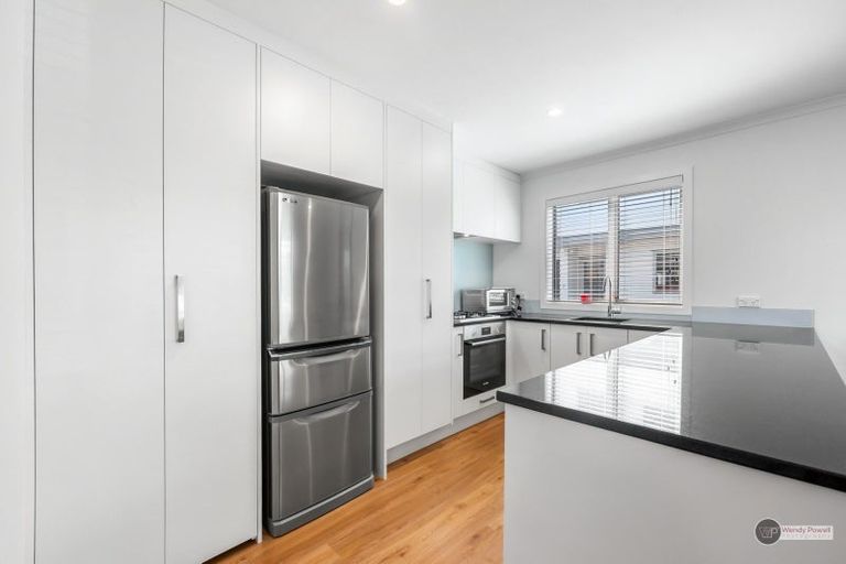 Photo of property in 1/87 Victoria Street, Alicetown, Lower Hutt, 5010