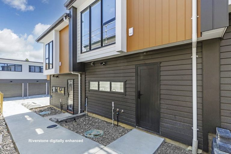 Photo of property in 5/143 Carlisle Road, Northcross, Auckland, 0632
