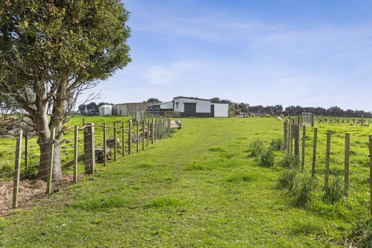 Photo of property in 235 Manutahi Road, Manutahi, Patea, 4598