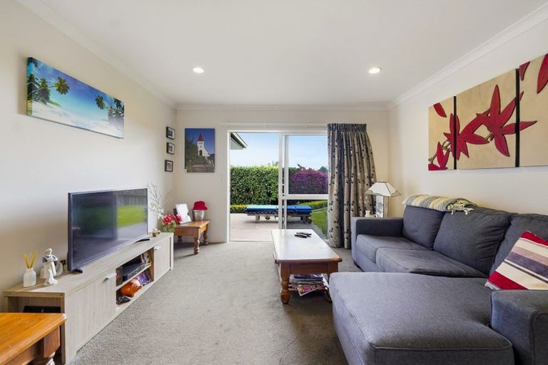Photo of property in 66 Waterside Drive, Pyes Pa, Tauranga, 3112