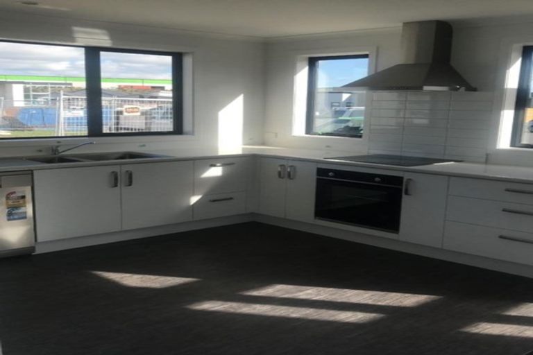 Photo of property in 16 Foley Grove, Pyes Pa, Tauranga, 3110