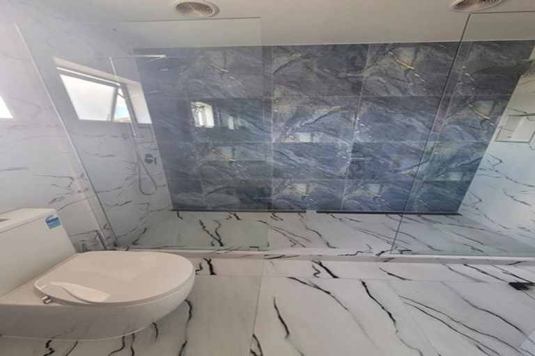 Photo of property in 23 Riverglade Parkway, Te Atatu South, Auckland, 0610