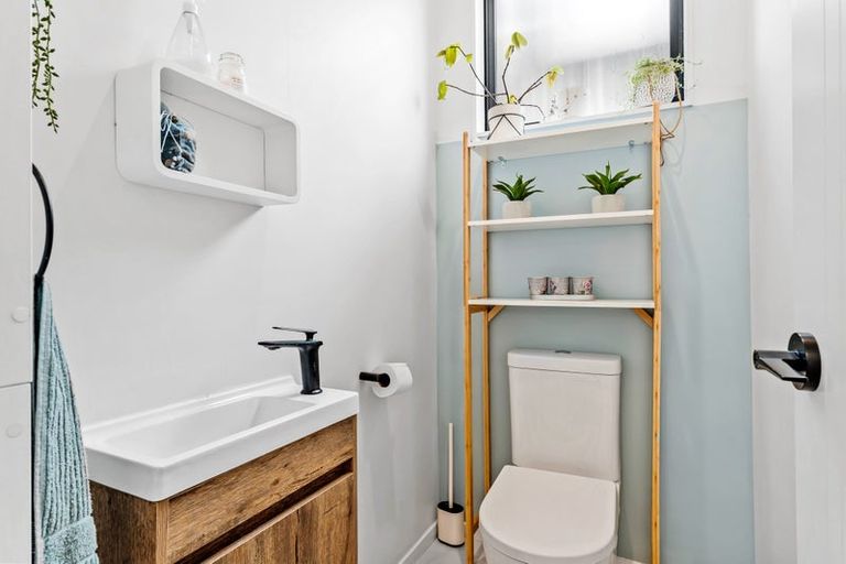 Photo of property in 49 Kea Road, Silverdale, 0932