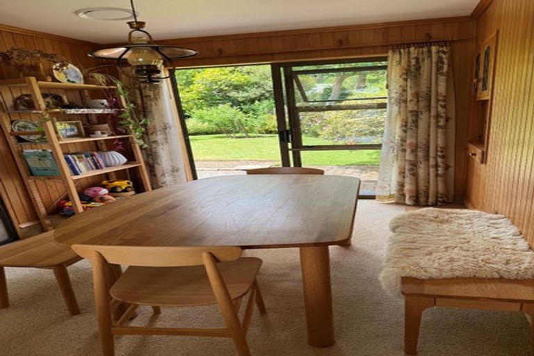 Photo of property in 7 Wakefield Grove, Waikanae, 5036