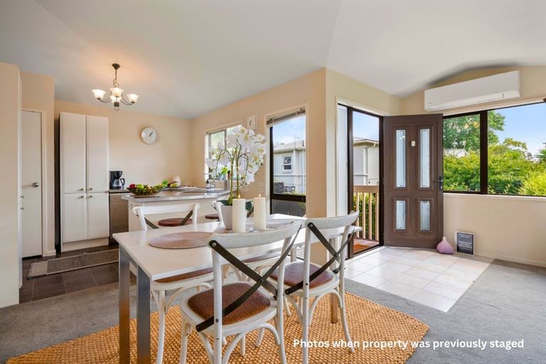 Photo of property in 10c Matipo Road, Mairangi Bay, Auckland, 0630