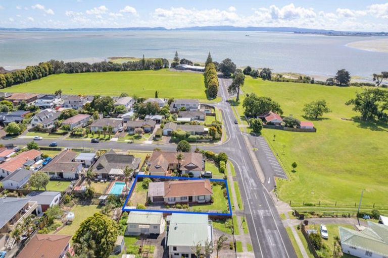 Photo of property in 30 Gibbons Road, Weymouth, Auckland, 2103