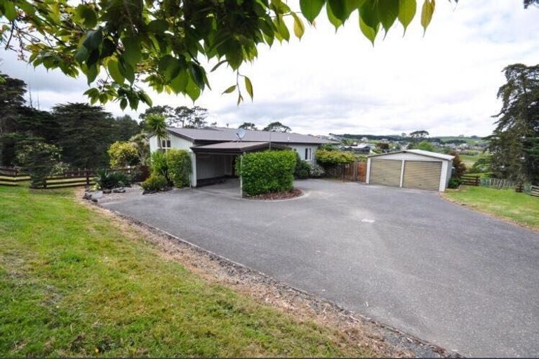 Photo of property in 489 Ormiston Road, Flat Bush, Manurewa, 2576