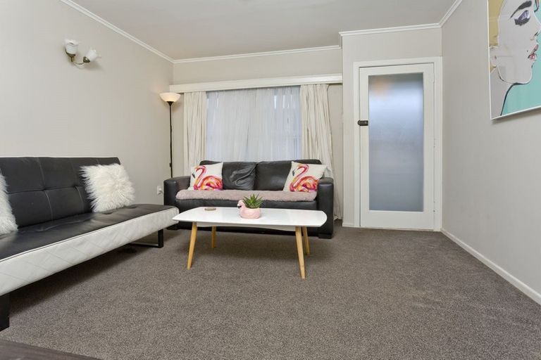 Photo of property in 2/38 Jutland Road, Hauraki, Auckland, 0622